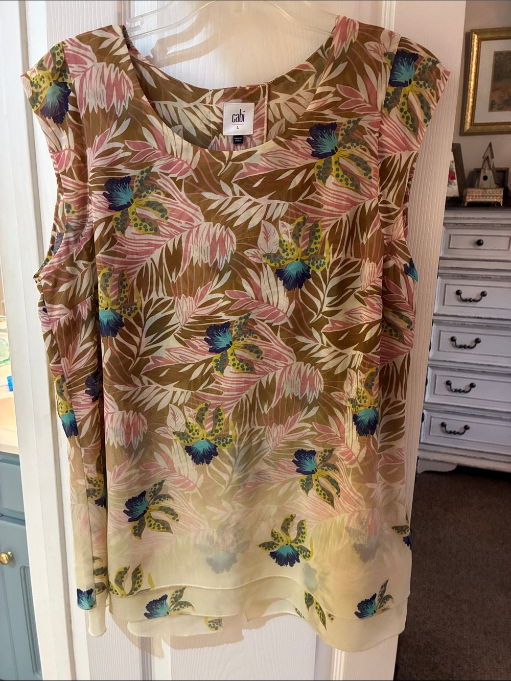 Cabi Parlor Sleeveless Tropical Orchid Print Shell Blouse SZ L